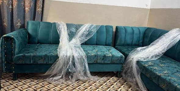 6 seater Brand new sofa set