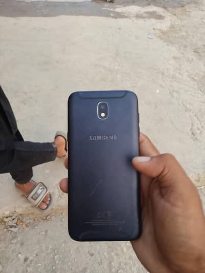 Samsung Mobile J5