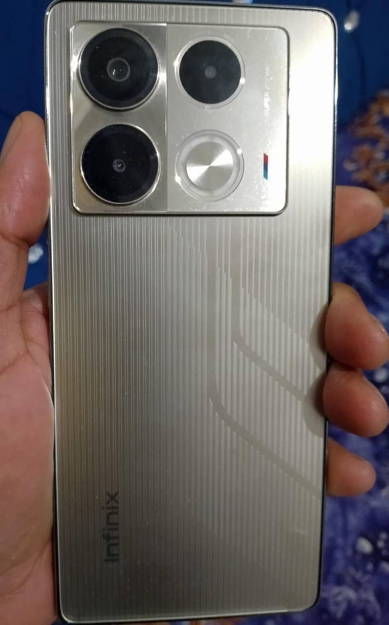 Infinix Note 40 9