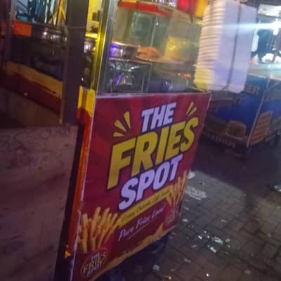 Fries Stall Complete Saman k Sath