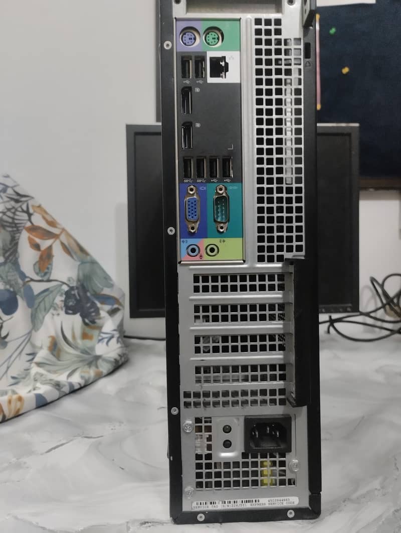 Dell CPU + screen --> core i5 2