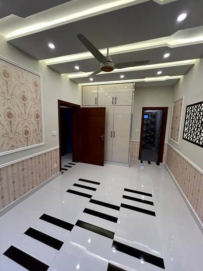 House Of 1650 Square Feet Available For rent In G-10/1