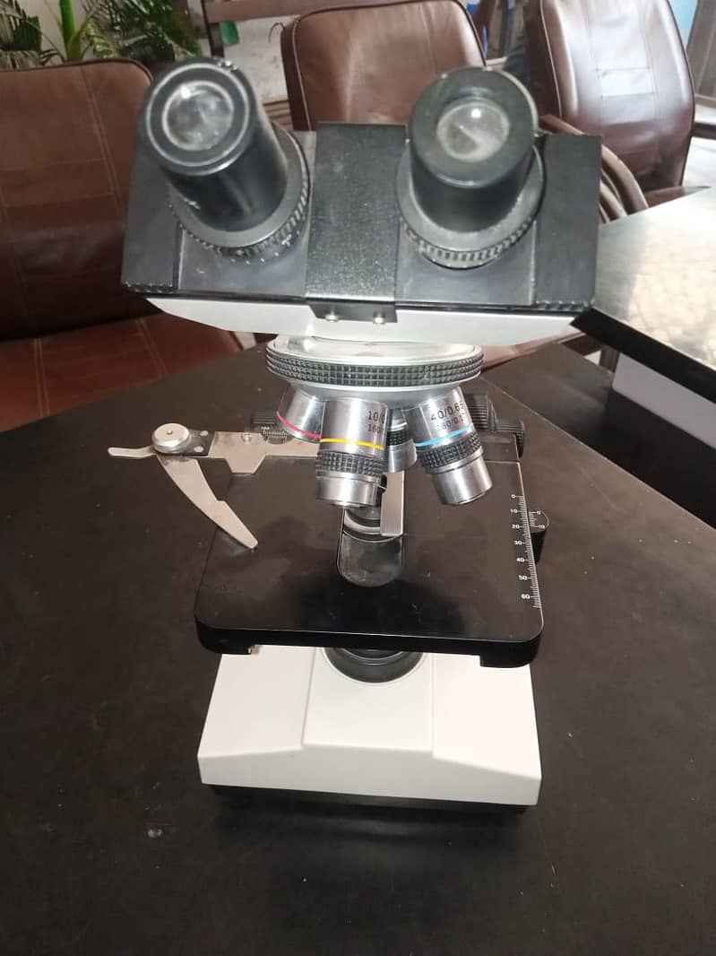 binocular microscope 4