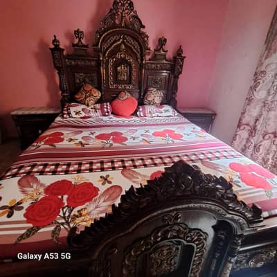 pure Chinioti furniture sheesham wooden 10/10 complete bed set