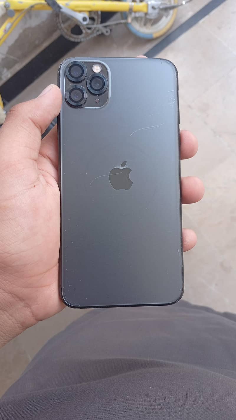 Apple iPhone 11 Pro Max 1