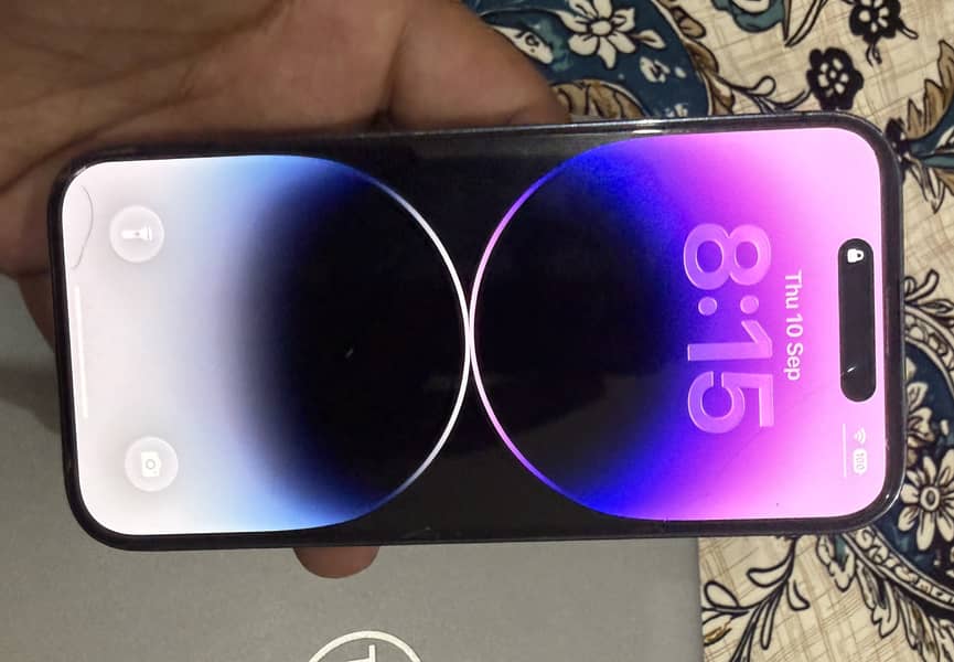 Apple iPhone 14 Pro 1