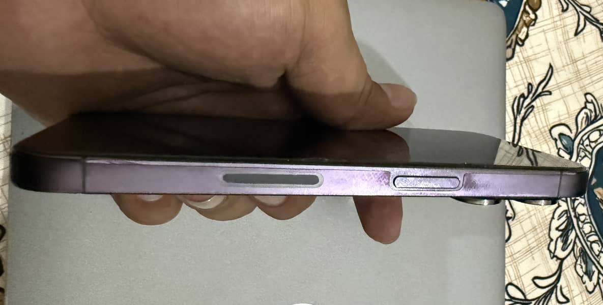 Apple iPhone 14 Pro 3