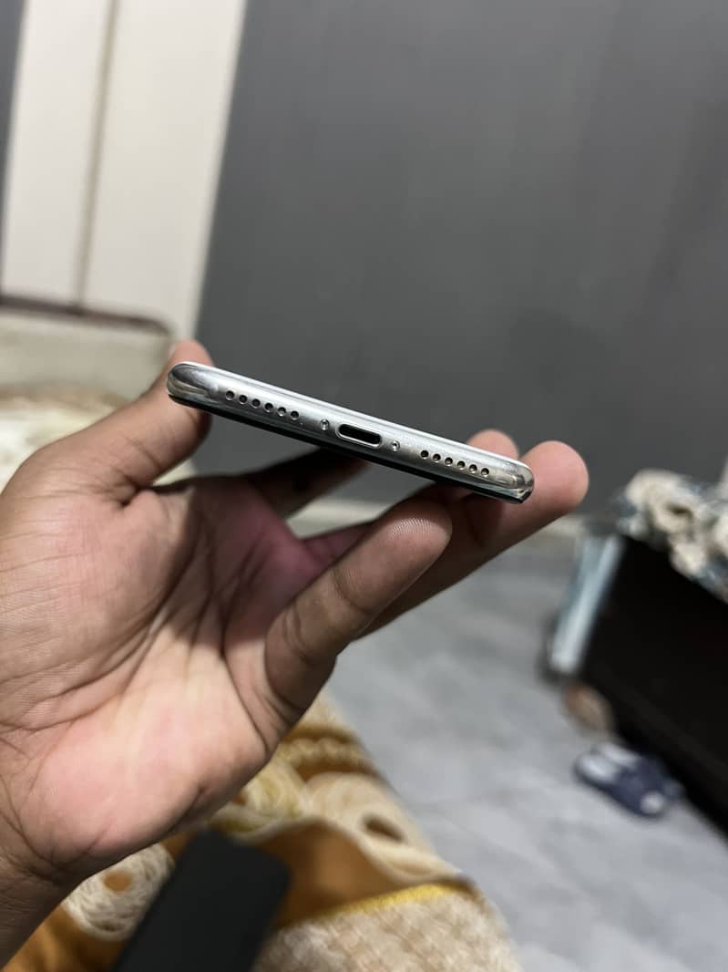 Apple iPhone x 1