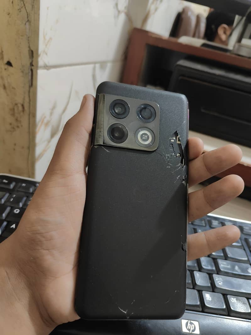 One Plus 10 Pro 6