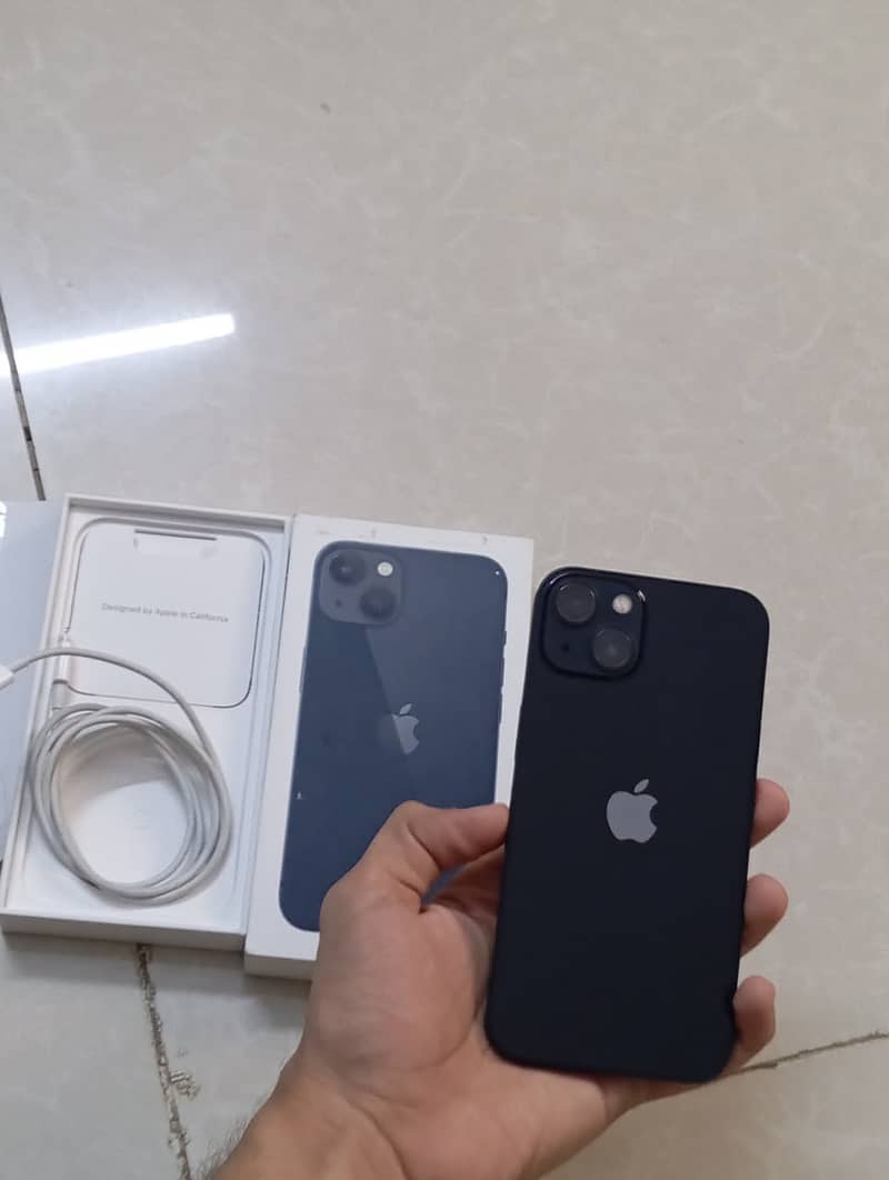 Iphone 13 JV box opened 4