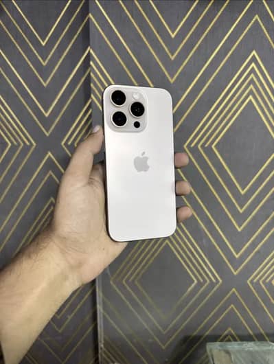 Apple iPhone 16 Pro jv 10/10