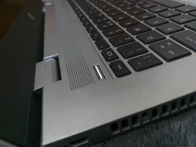 Original HP Laptop - Core i5 8th Gen (8GB / 256GB SSD) - Excellent gen