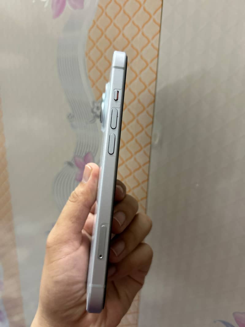 Apple iPhone 15 1