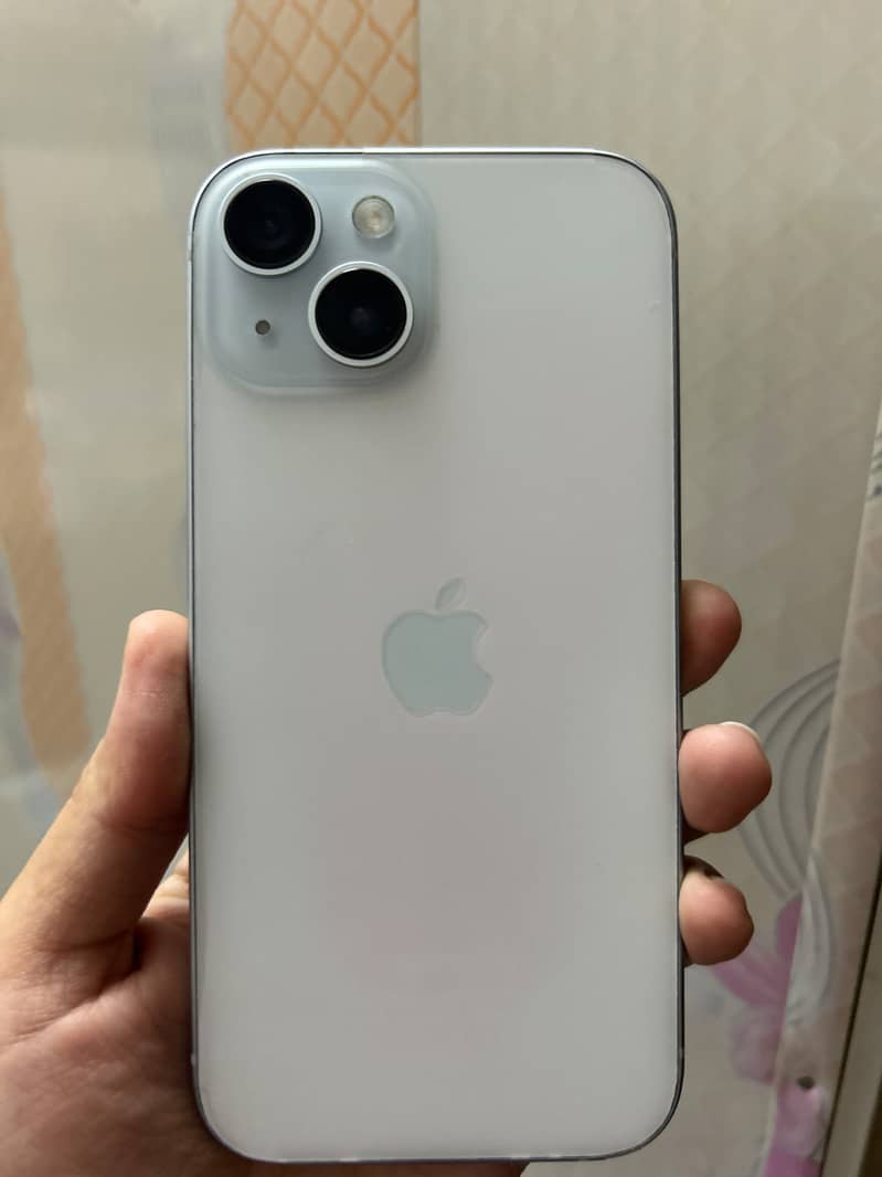 Apple iPhone 15 2
