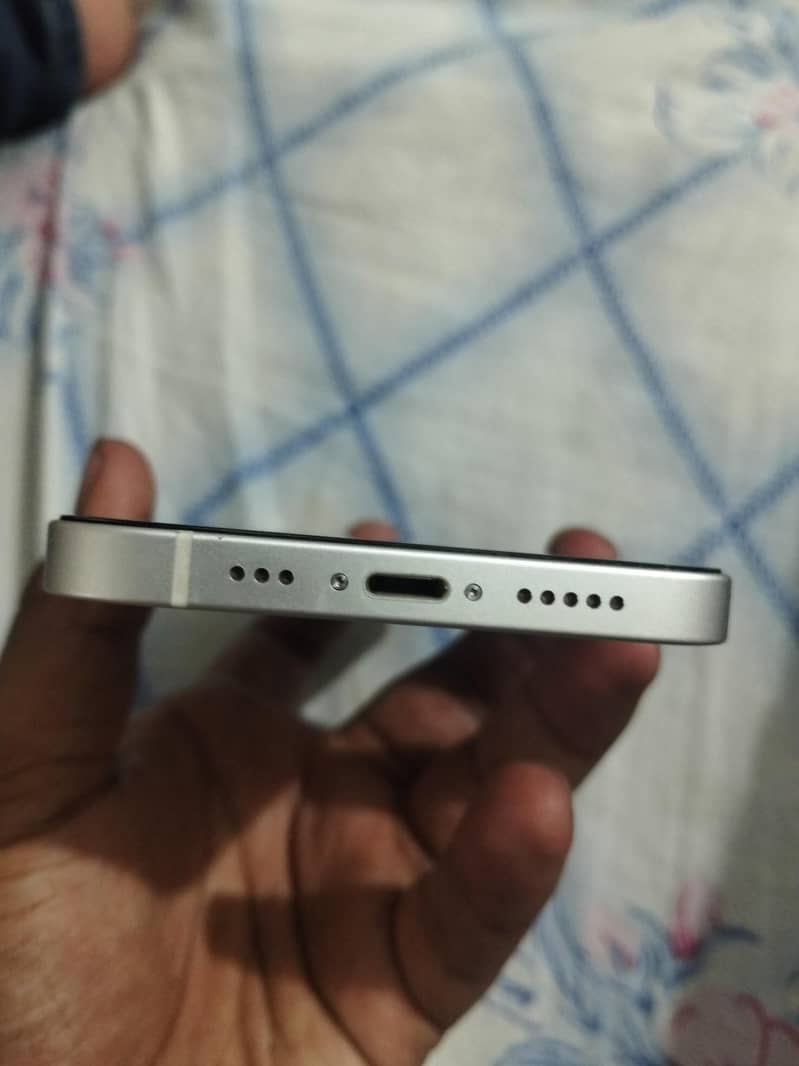 Apple iPhone 12 3