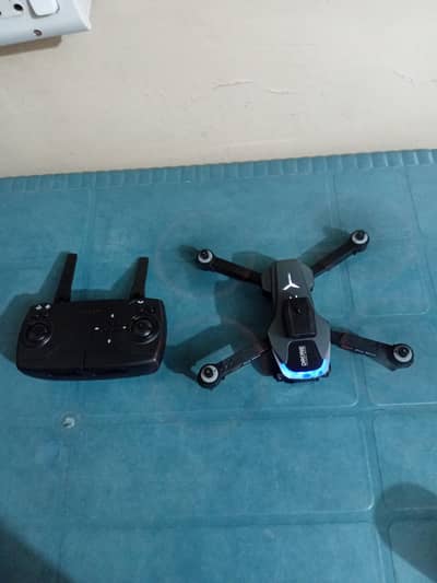 q8 drone camera 360 flip