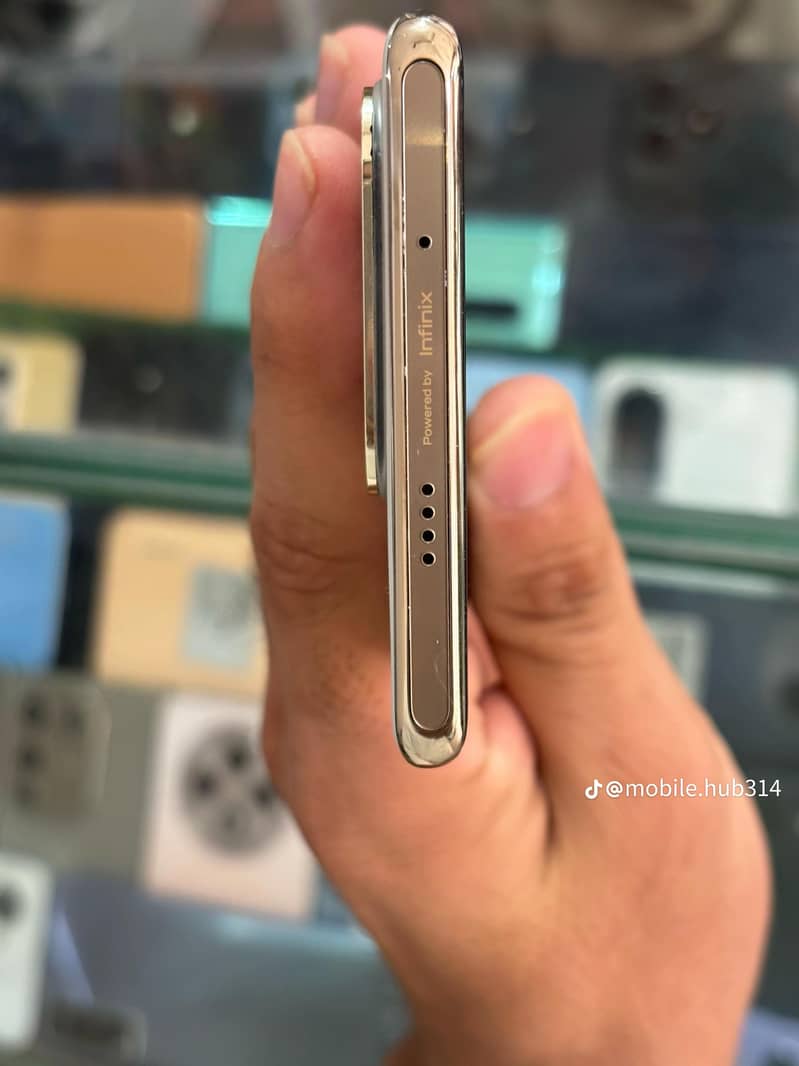 Infinix Zero 30 3