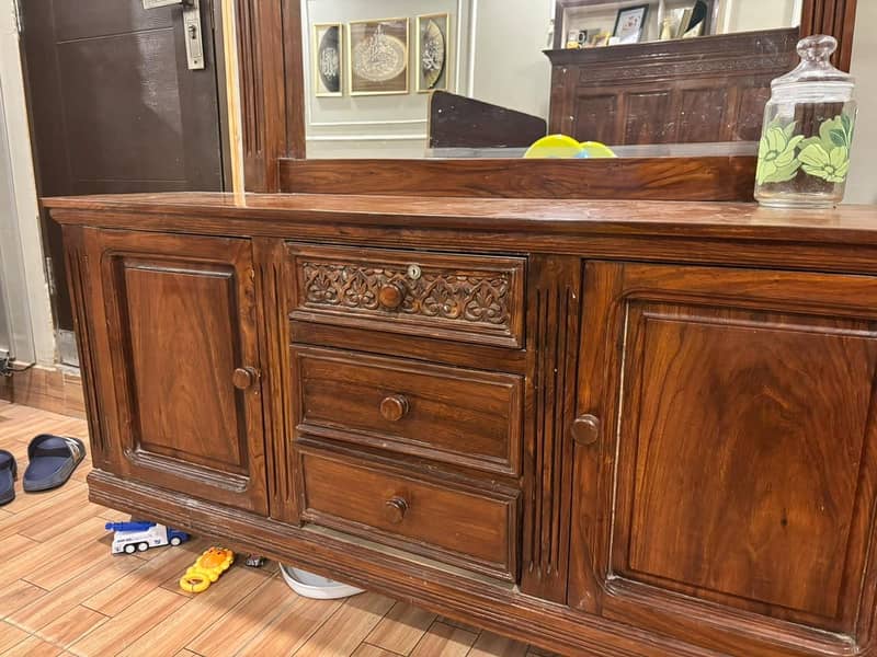 dressing table 10/10 condition 2