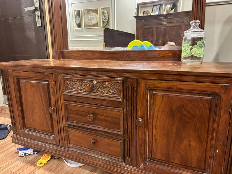 dressing table 10/10 condition 7