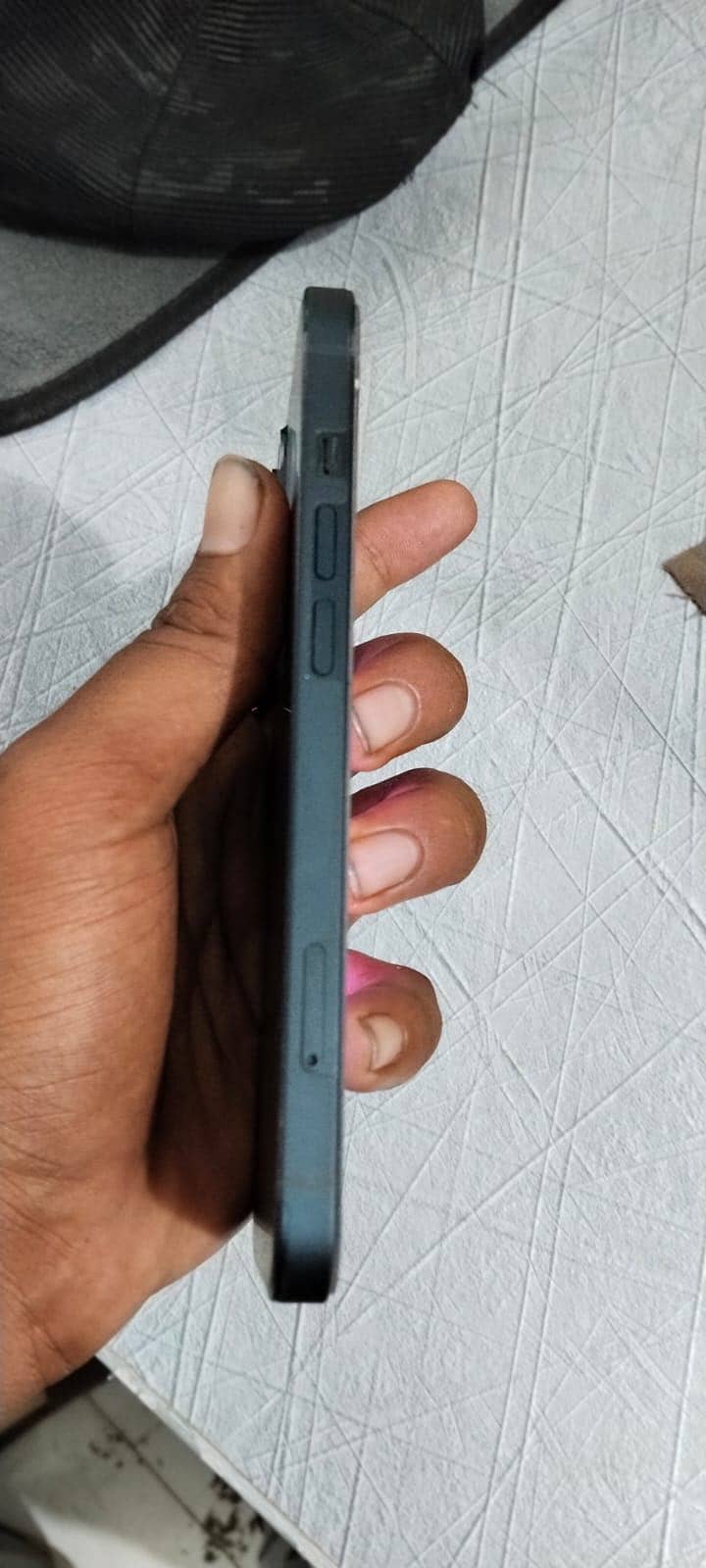 Apple iPhone 13 1