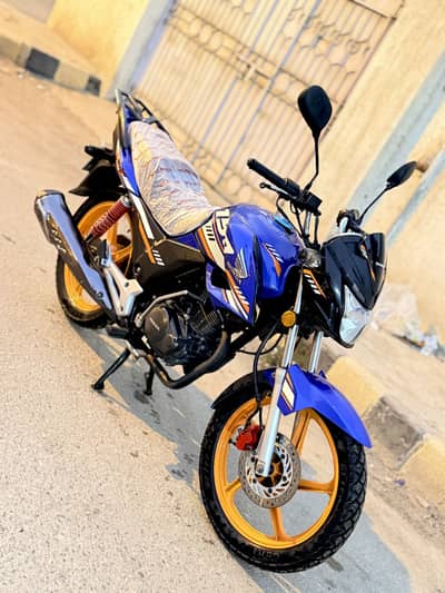 Honda cb 150F like new condition 0/3/1/0/2/3/8/2/2/6/9