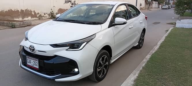 Toyota Yaris ativ x cvt 1.3 2024/2025. b2b original