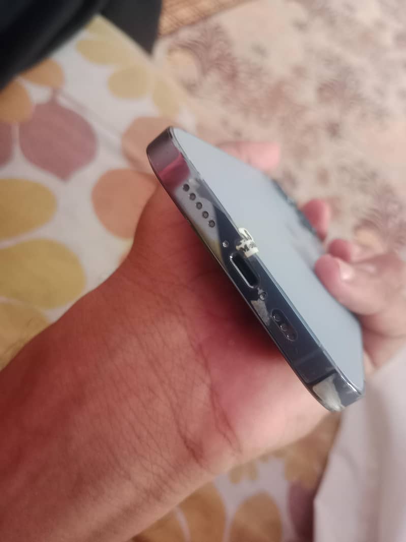 13 pro 3