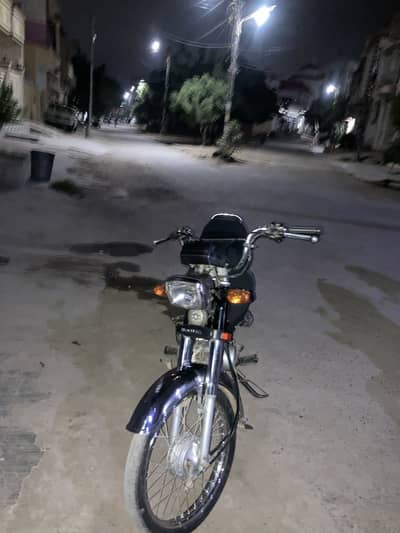 Honda 70 sealed engine 10 by 10 smooth hai chalne mn