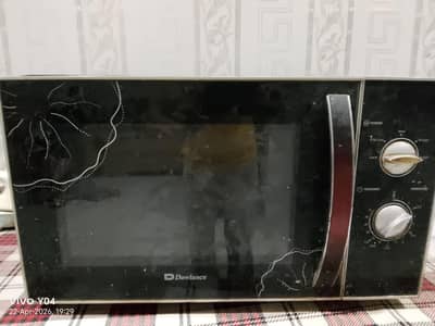 microwave oven
