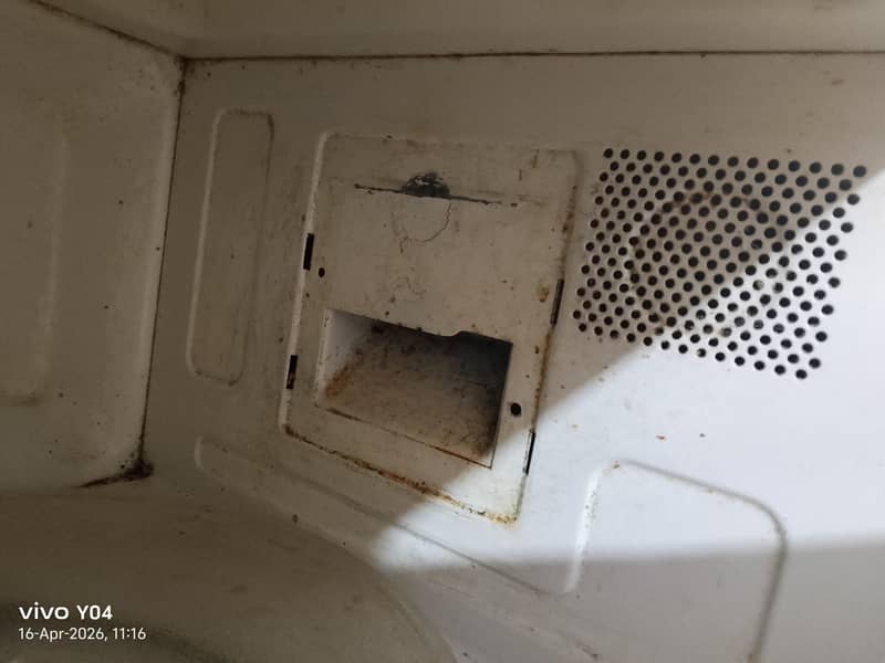 microwave oven 2