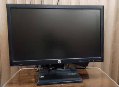 Computer LCD, 21 Inches
