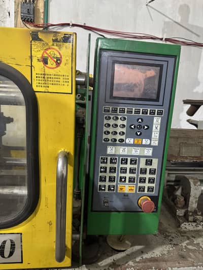 Injection molding 50ton