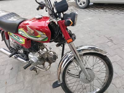 HONDA CD 70 2023 MODEL