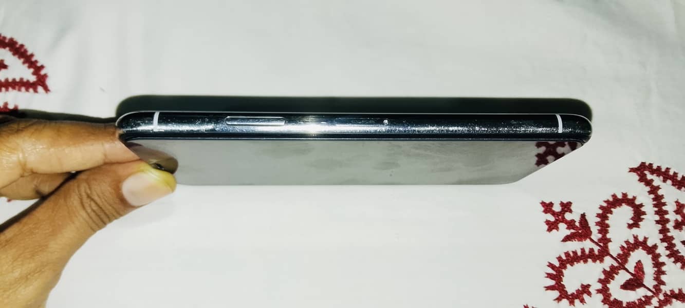 Apple iPhone X 4