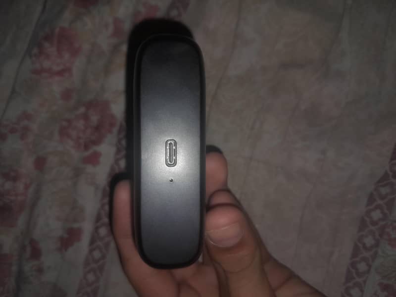 MIC HUNDERD 1