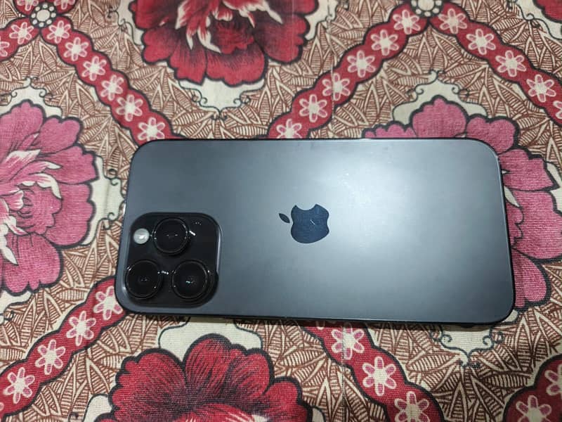 Apple iPhone 14 Pro Max 0
