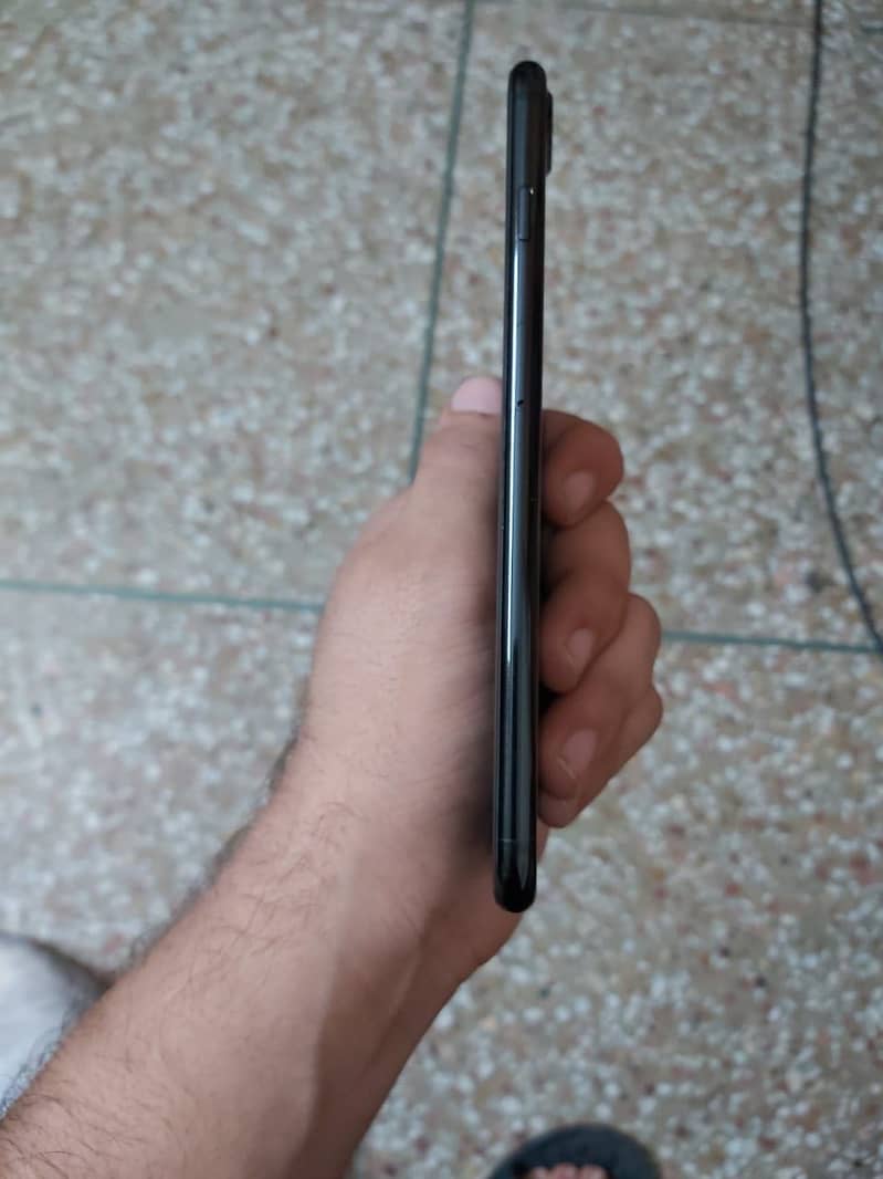 Apple iPhone 7 Plus 4