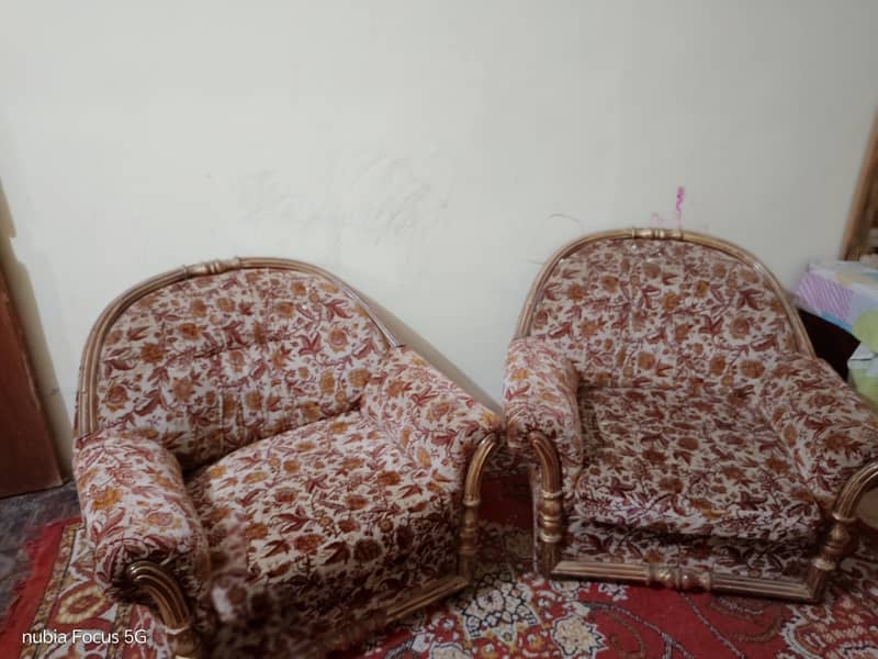 SOFA CHAIRS 4