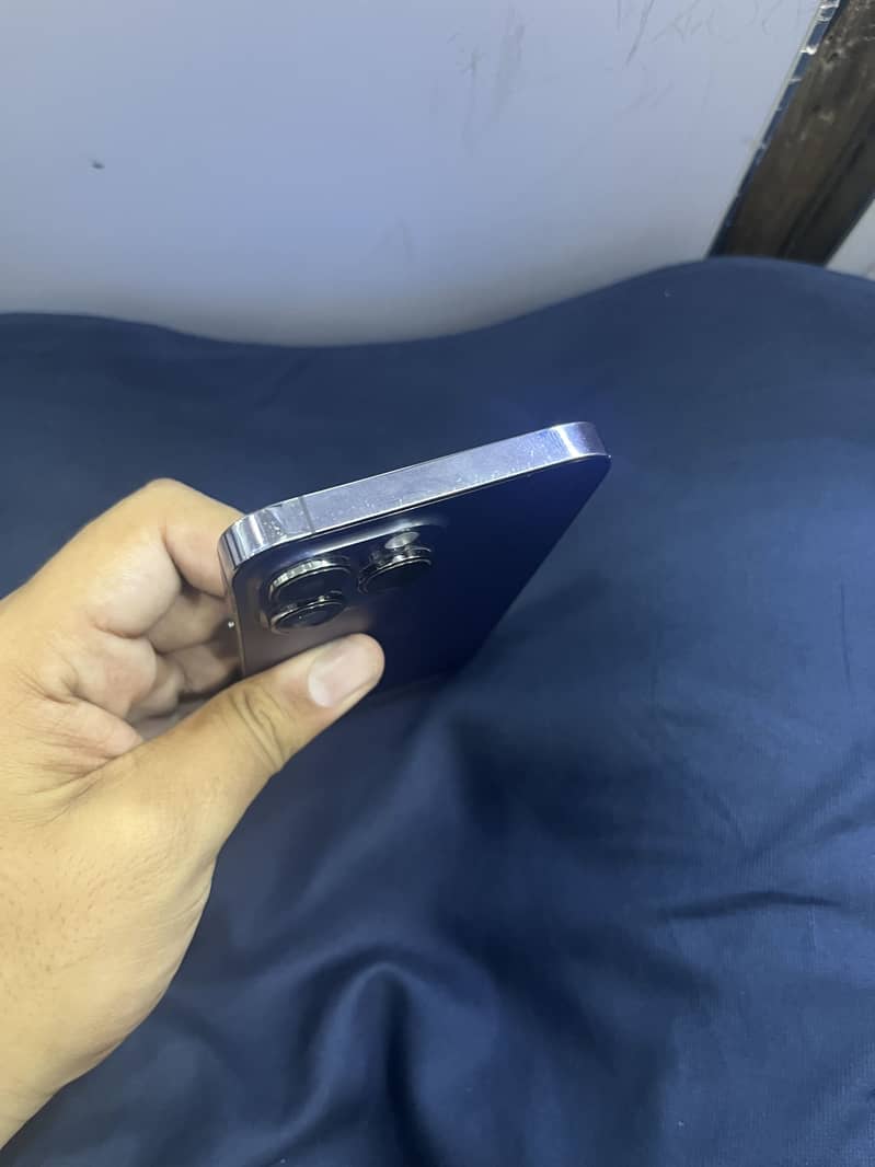 Apple iPhone 14 Pro Max 2