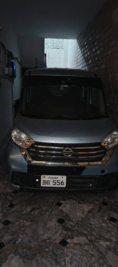 Nissan Roox 2021