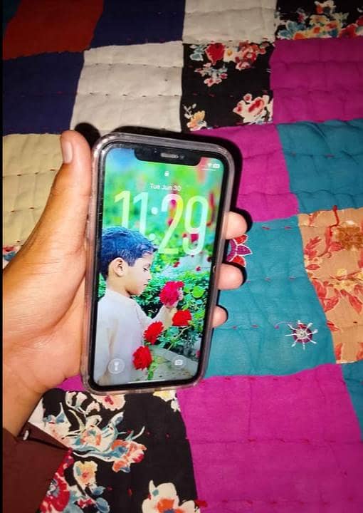 Apple iPhone 11 3