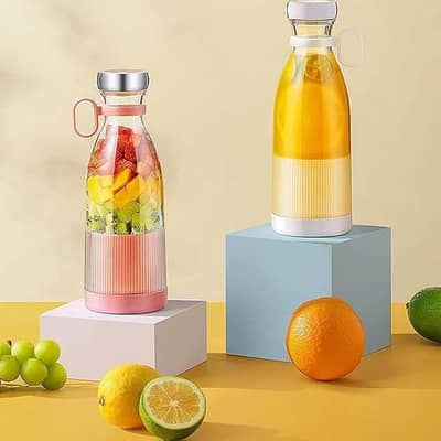 Portable and Electric Blender Bottle Juicer for Shakes and Smoothies,
