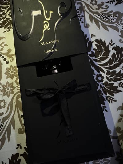 Lattafa Maahir Oud Eau de Parfum Original Perfume – 100ml