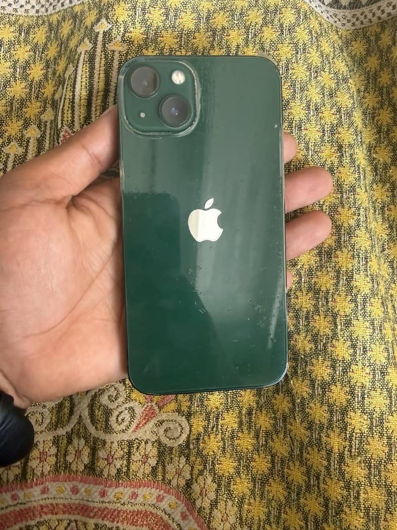 Apple iPhone 13 0