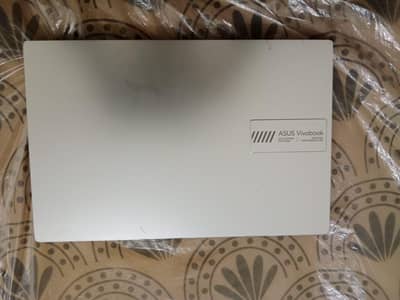 Asus Vivobook AMD Ryzen 5 7520U with Radeon Graphics