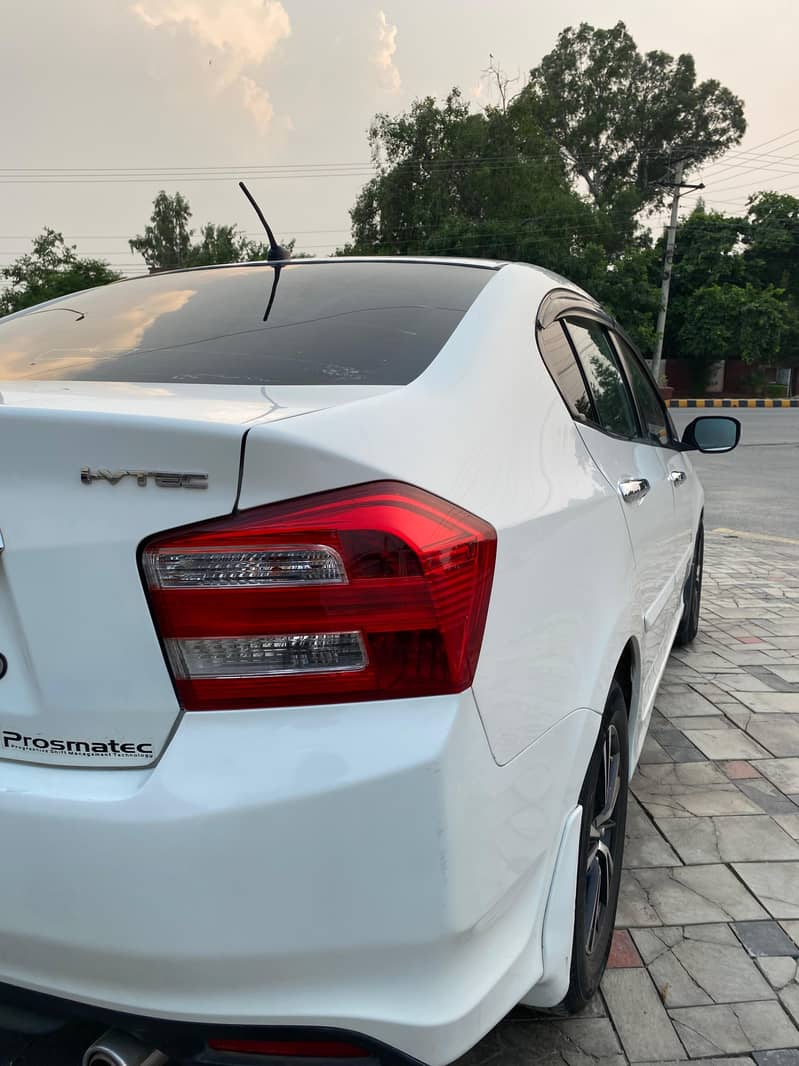 Honda City 2018 ISL number Mint condition 1