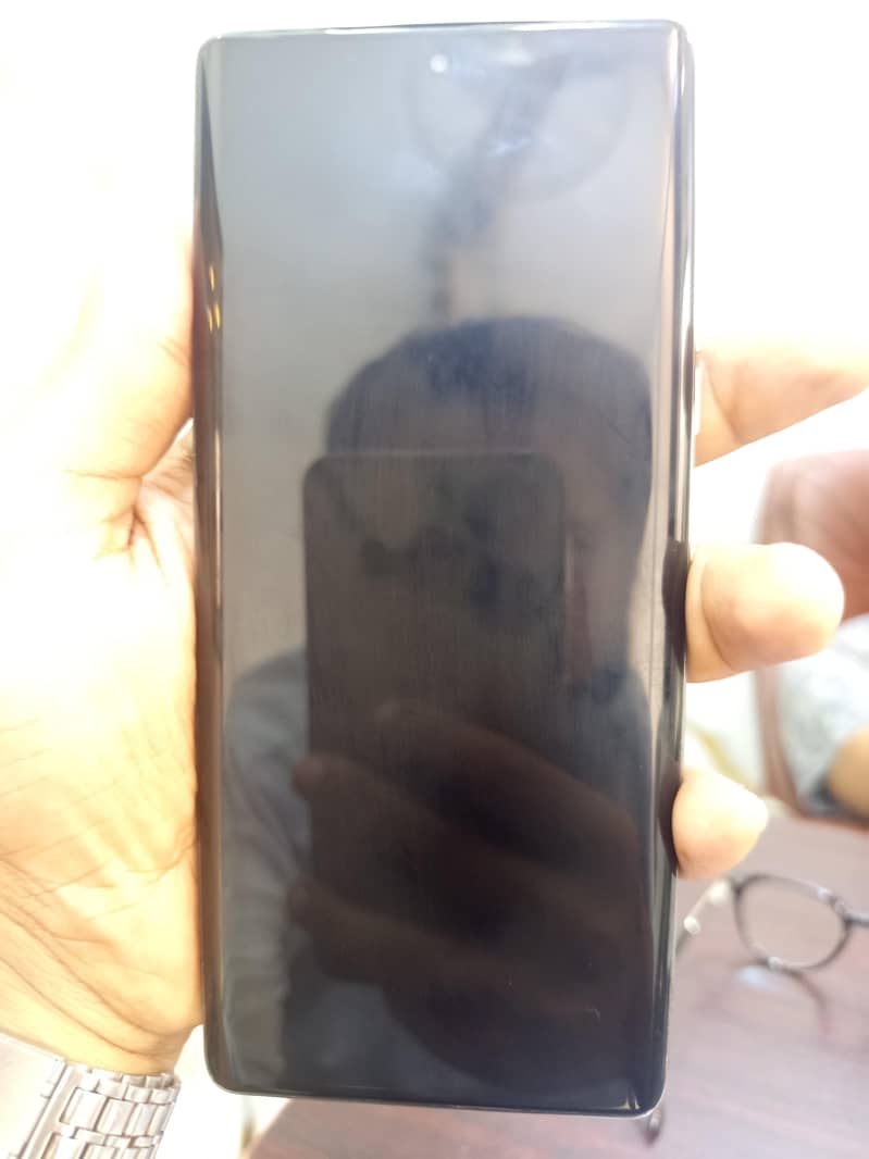 Tecno CAMON 40 Pro 0