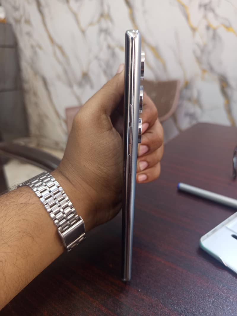 Tecno CAMON 40 Pro 4