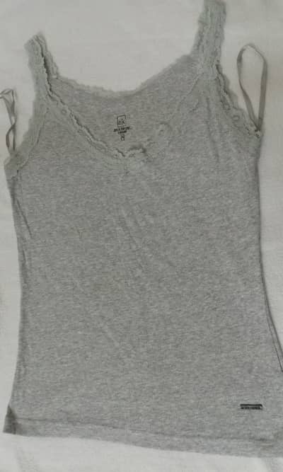 Sleeveless top