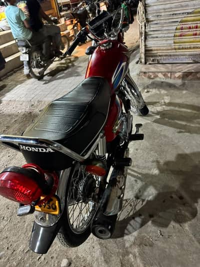 Honda 125 2022 Karachi no red